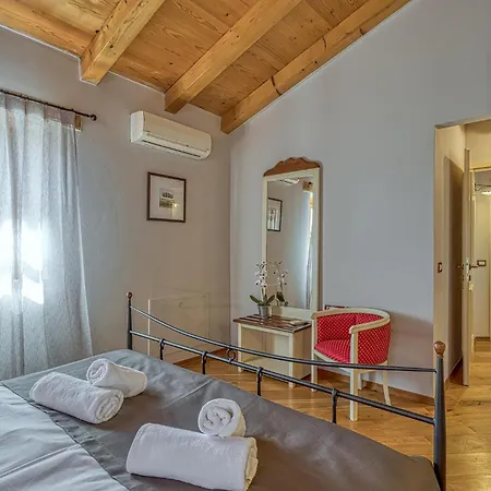 Holiday home Graziella